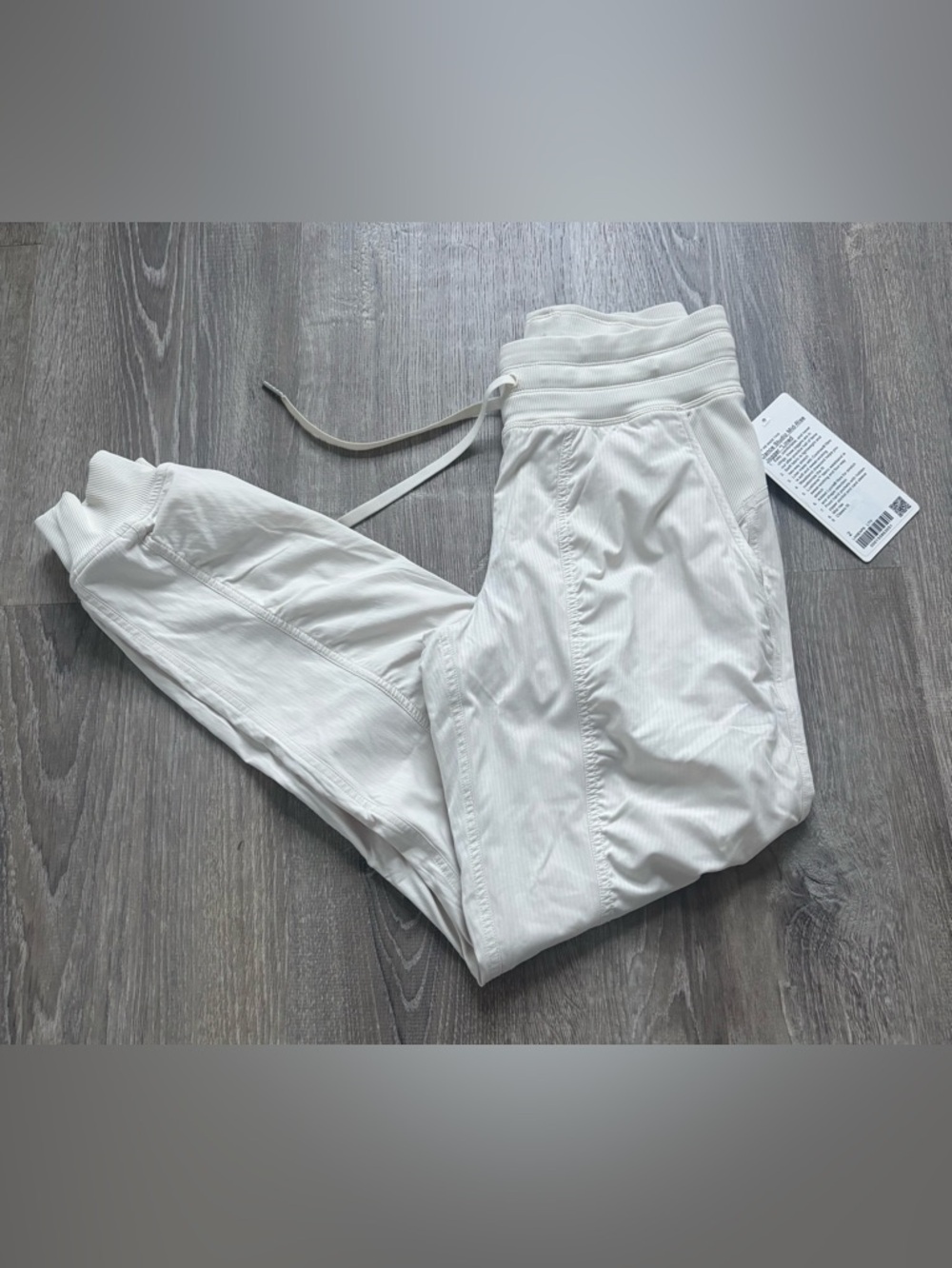 NWT Lululemon athletica cream Dance Studio Lined Joggers Size 2